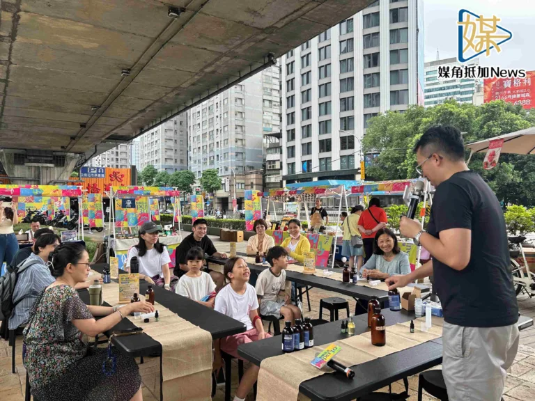板橋花市30週年　七夕藍語寄情浪漫登場