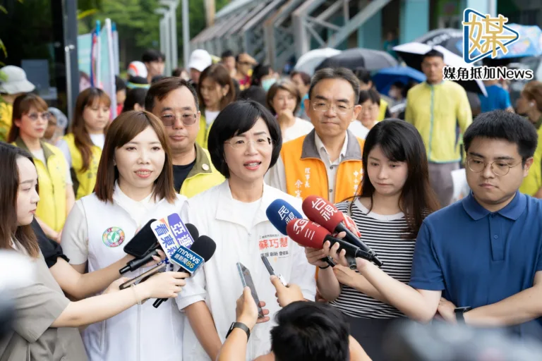 蘇巧慧競總大咖助陣　板橋成藍綠兵家必爭