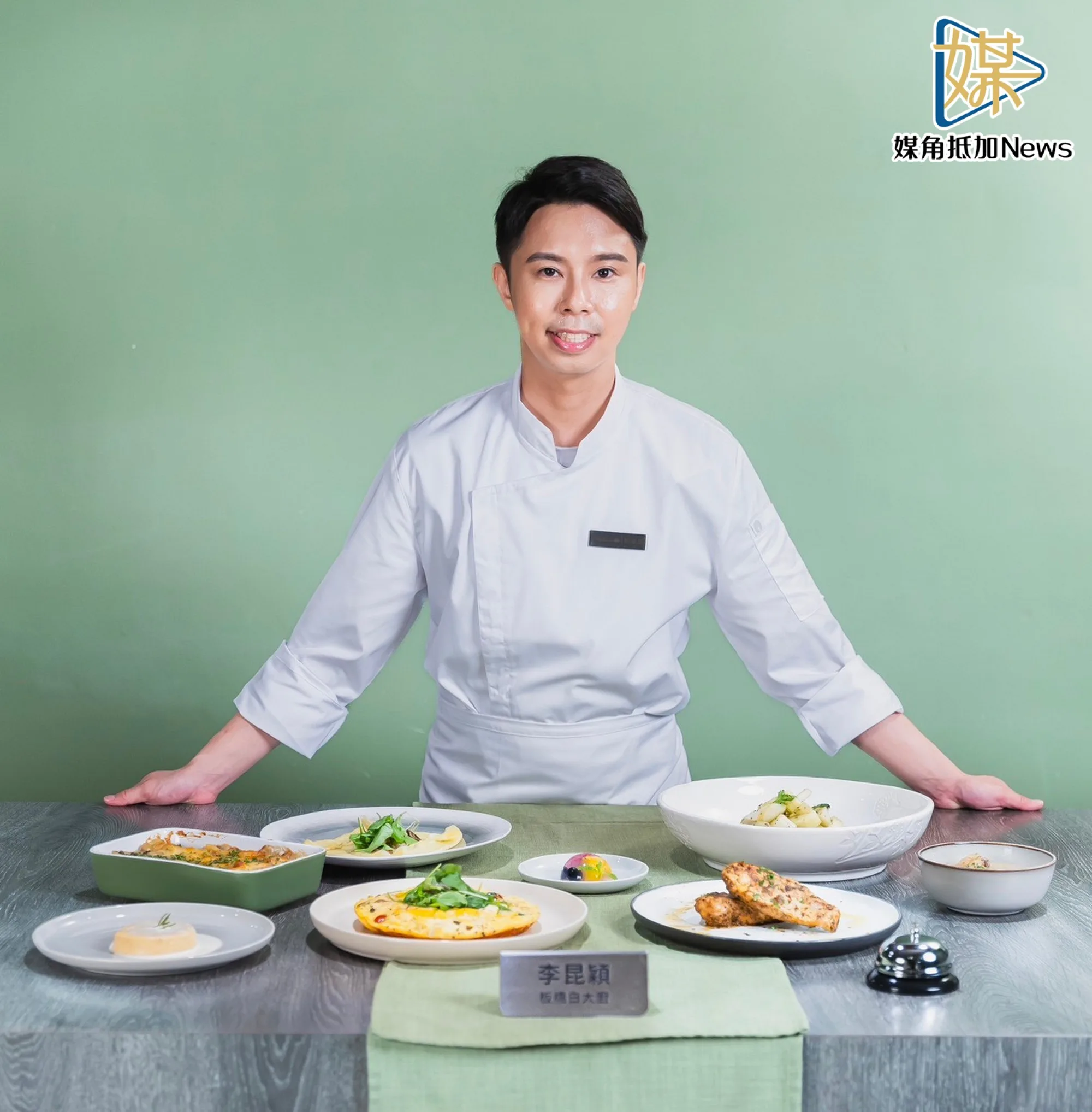 李昆穎化身板橋白大廚　八道創意料理端政策