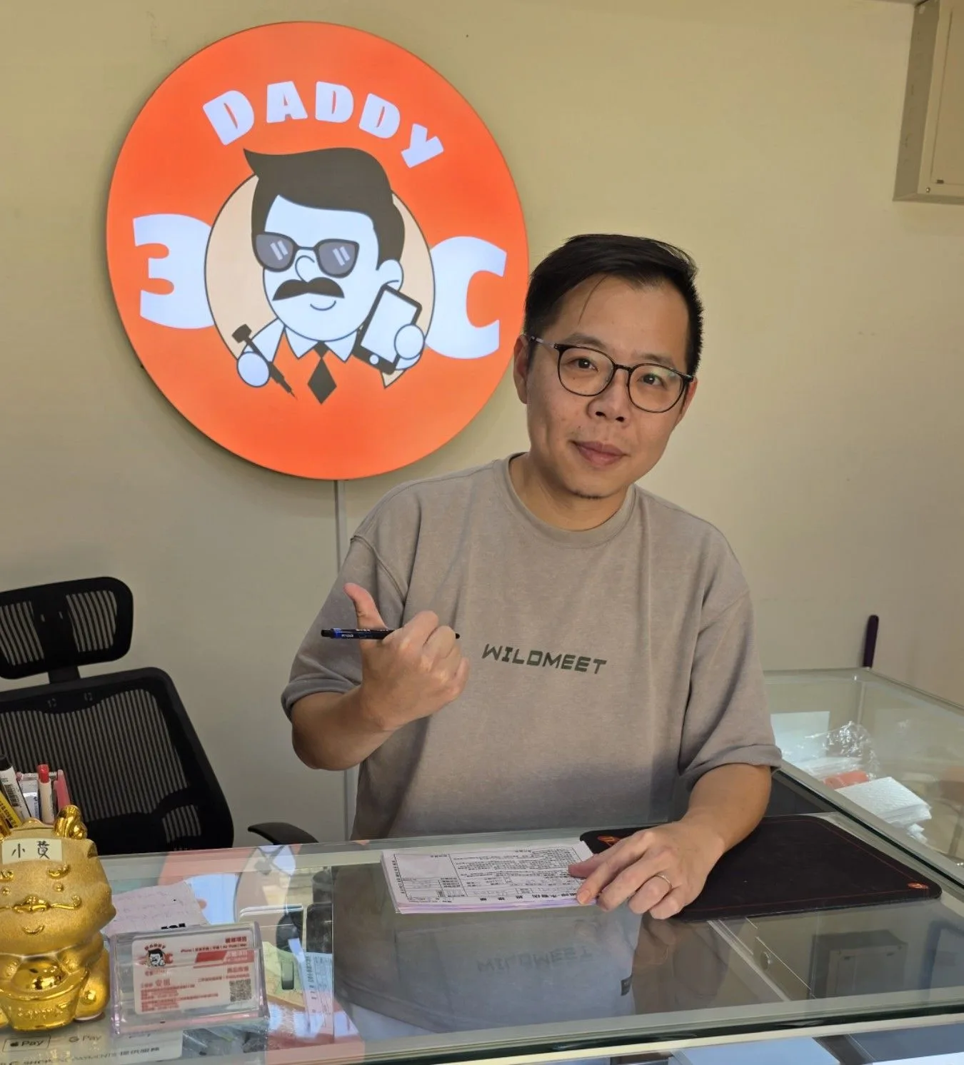 老爹手機維修｜買二手機只看九成新不夠　帳號鎖、維修史與功能都要核對